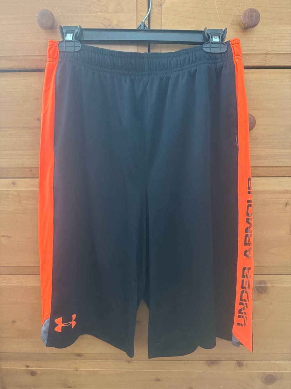 Under Armour Boys XL Black & Orange Athletic Shorts